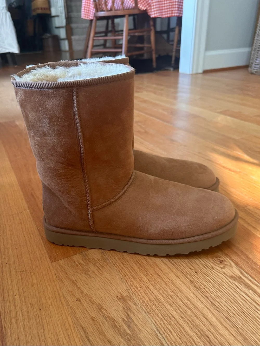 UGG Classic Short Men’s Boots